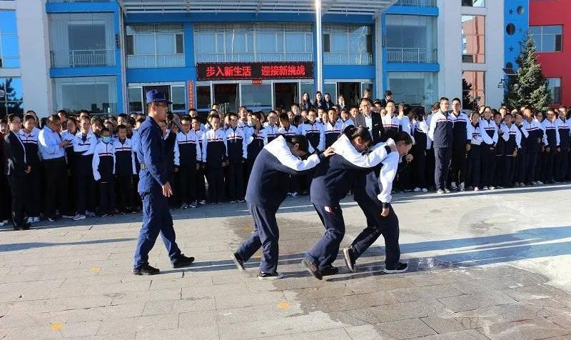 ‘AG亚娱集团’
平鲁消防开启“消防小课堂”(图4)