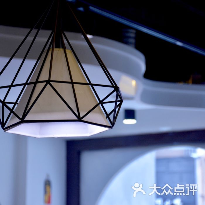 ag亚娱官网-
自媒体之身边的人工智能｜有道词典：机械翻译