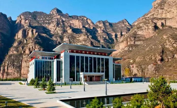 申城各区党政领导春节期间走访慰问消防指战员-AG亚娱集团官方