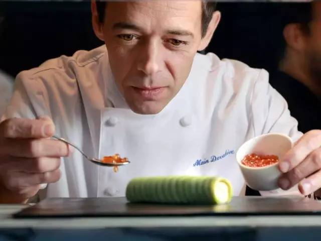 AG亚娱集团:花椒也开启了疯狂加班模式要求员工晚上10点下班(图3) ag亚娱官网